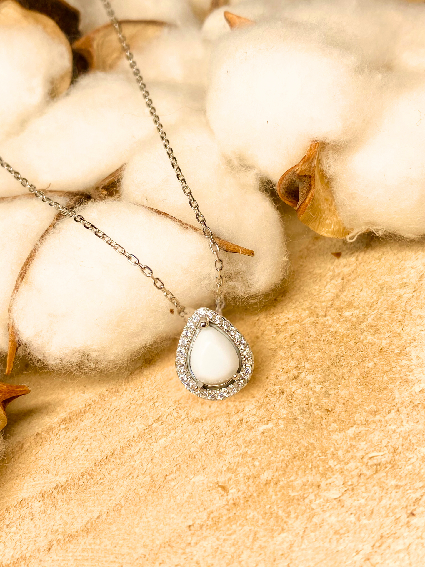 Collier Ella
